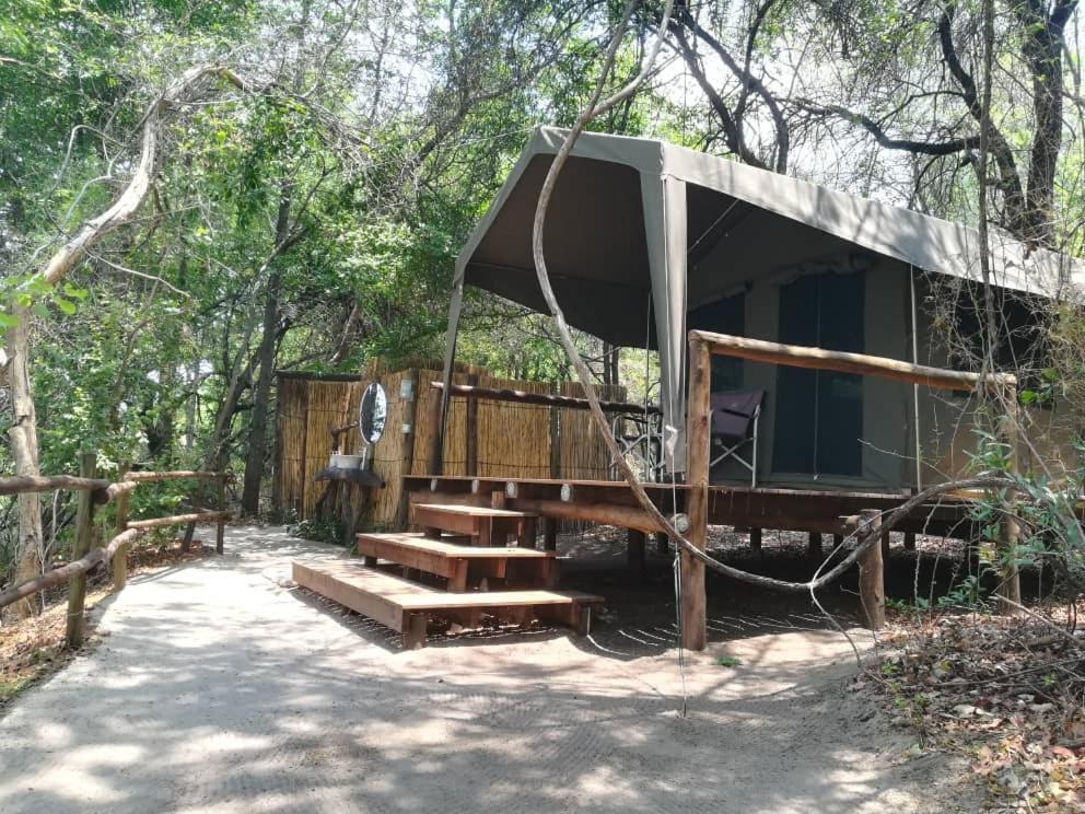 Askiesbos - Samochima Bush Camp Shakawe Buitenkant foto