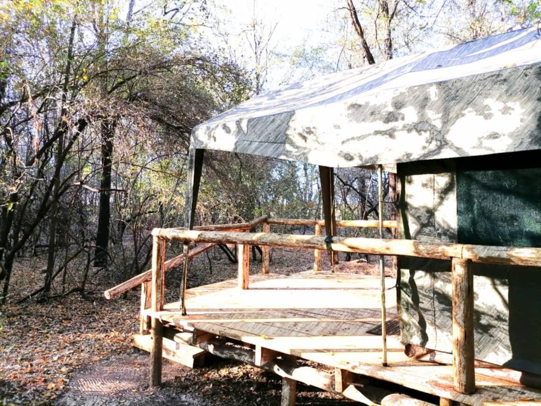 Askiesbos - Samochima Bush Camp Shakawe Buitenkant foto