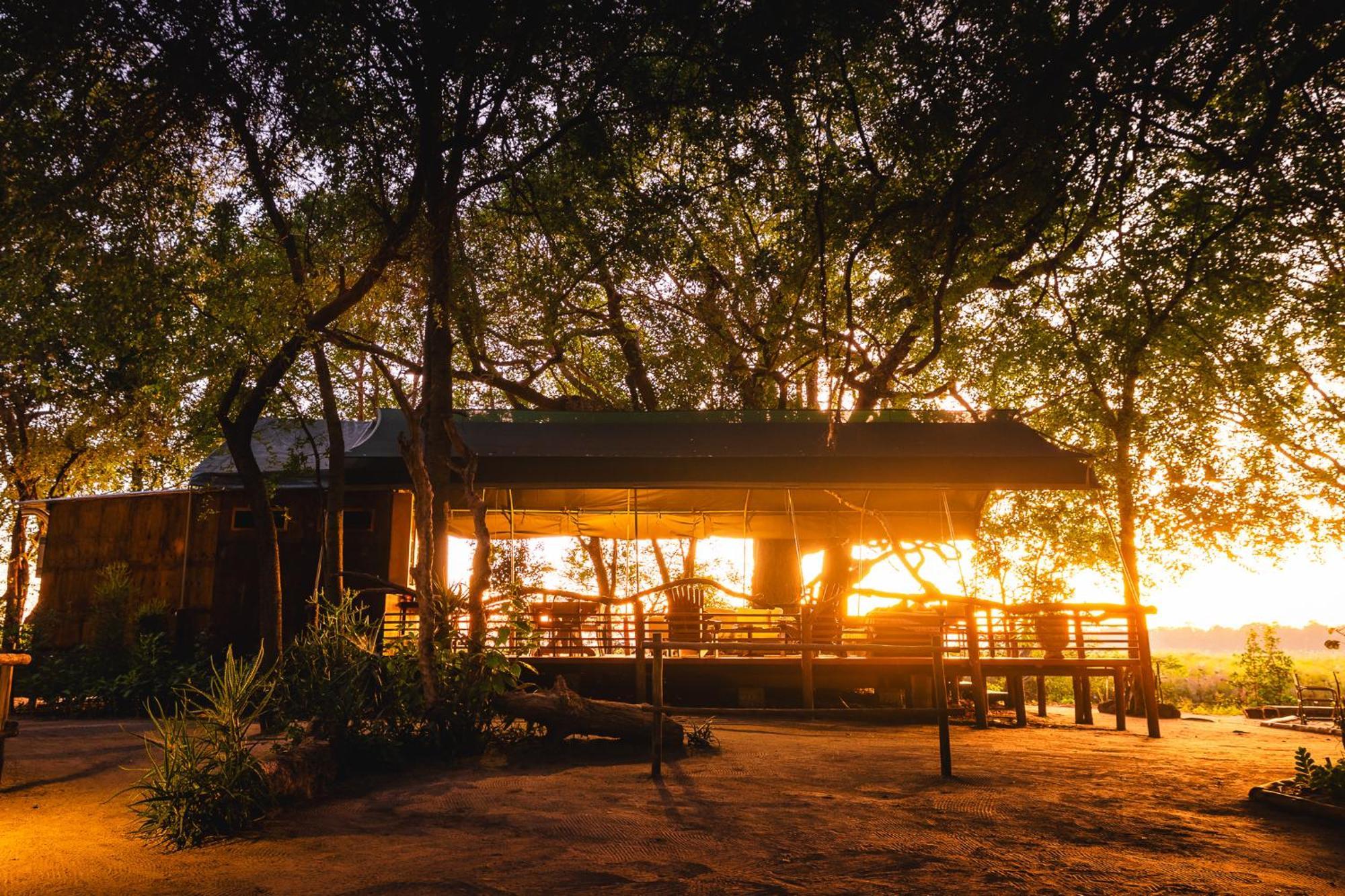 Askiesbos - Samochima Bush Camp Shakawe Buitenkant foto