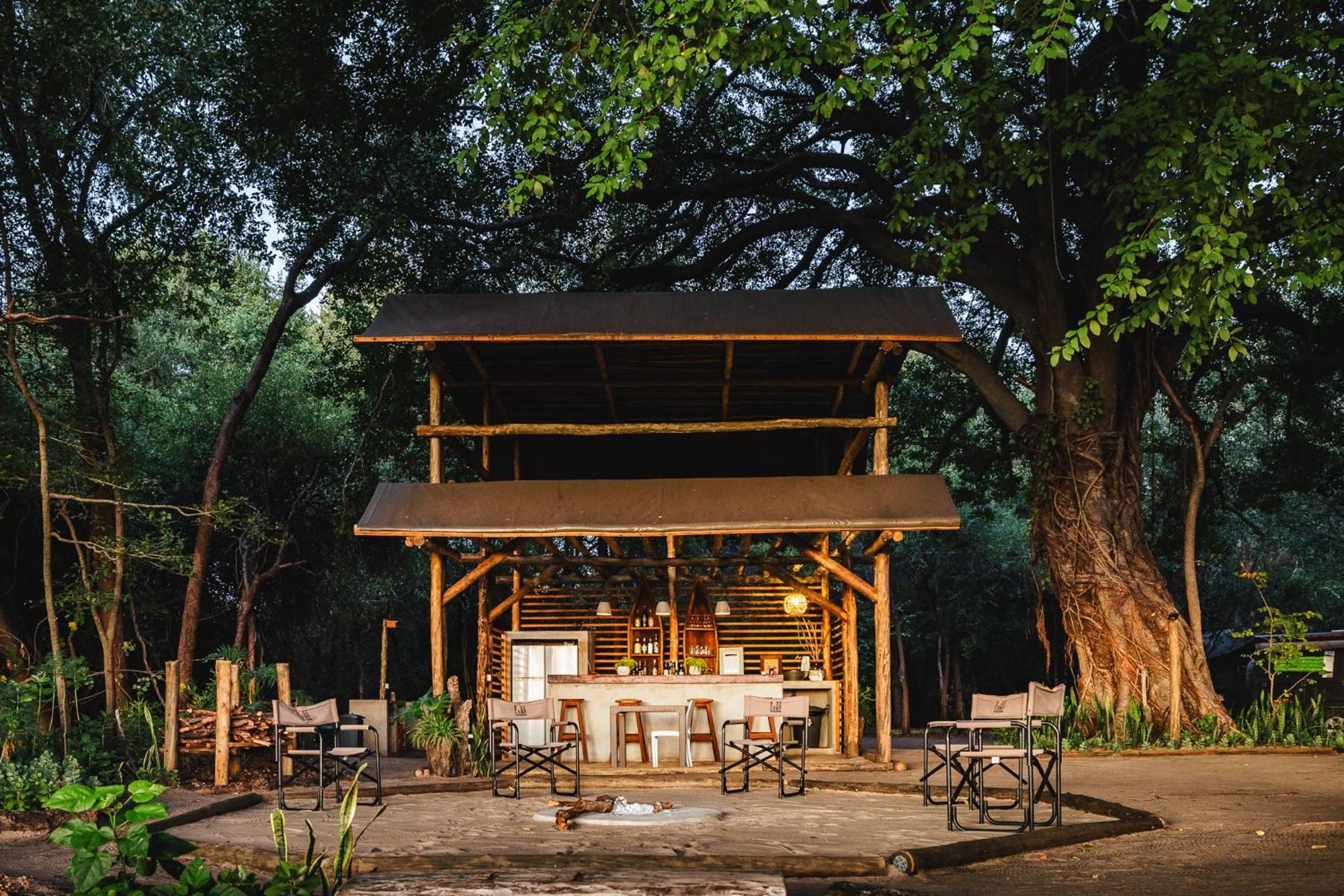Askiesbos - Samochima Bush Camp Shakawe Buitenkant foto